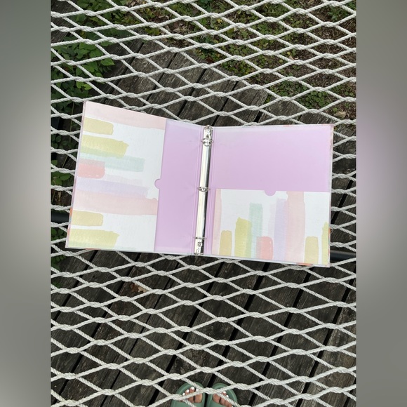 Binder - Picture 9 of 10